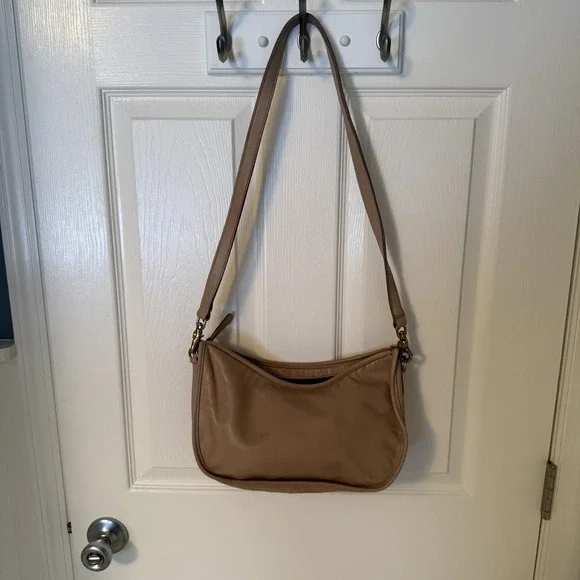 Vintage Coach Swinger Crossbody Shoulder Bag Purse Khaki Tan Camel Pre '94 USA